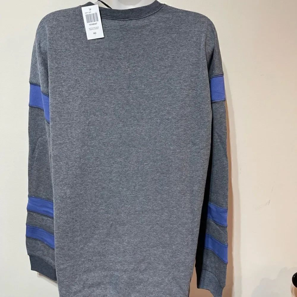 Disney Stitch Ice Cream Shoppe Sweatshirt Mens Medium NWT - Picture 7 of 13